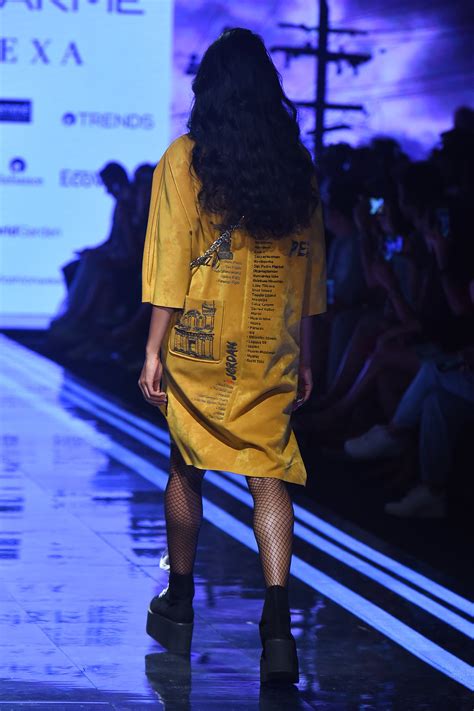 7 Wonders Kaftan Dress – Shahin Mannan