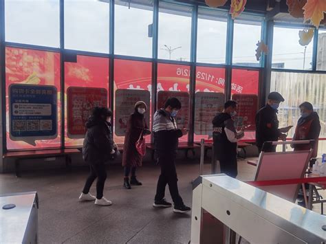 浙江卫视关注嘉善调整上海来浙返浙人员管理措施，加快人员自由流动