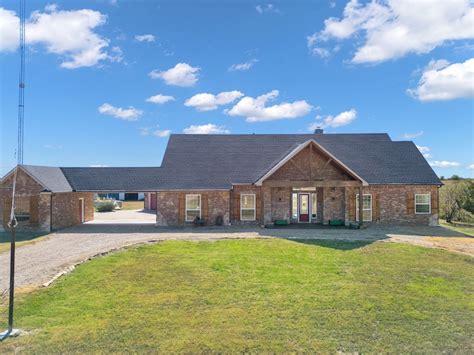 1943 Alsdorf Rd, Ennis, TX 75119 | Homes.com