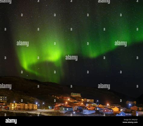 Inuit greenland northern lights hi-res stock photography and images - Alamy
