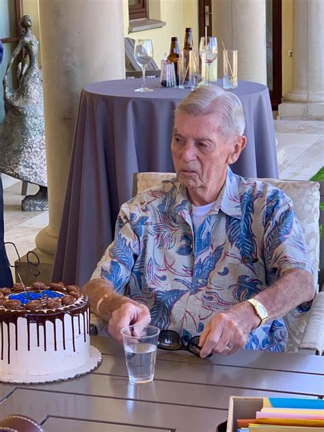 Top Stories Dena Bell 的图像结果