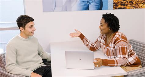 Pure Math vs Applied Math 的图像结果