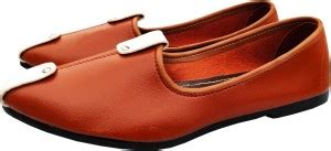 AXOLOTL Men Ethnic Mojaris Mojaris For Men - Buy AXOLOTL Men Ethnic ...