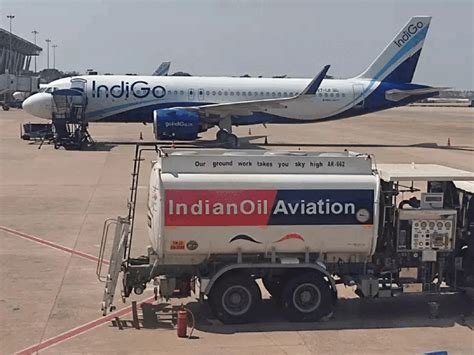 Commercial gas cylinder cheaper ₹7 February 1 2025 | Maruti Suzuki car ...