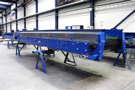 Belt conveyor for recycling and bulk handling industry - Bezner