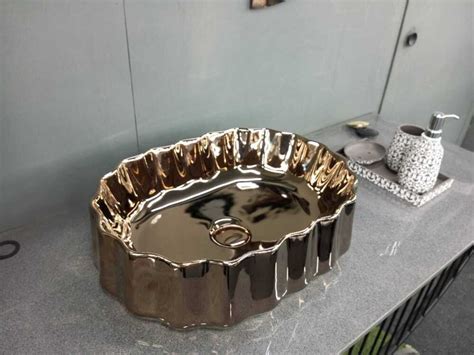 Ceramic Smooth Surface Finish Wash Basin at Best Price in Morbi ...