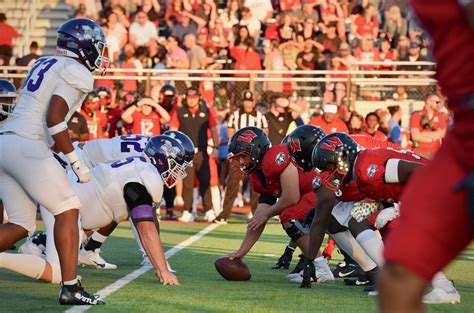 Moeller football wins 24-21 over Trinity in Week 3 victory