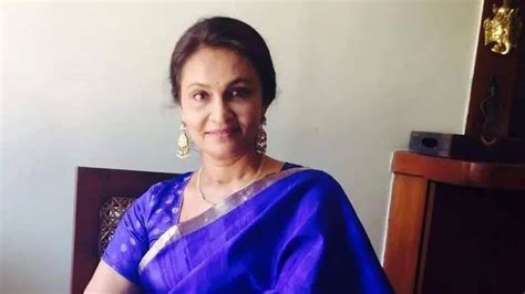 Veteran actress Pravina Deshpande dies at 60 after a long battle with ...