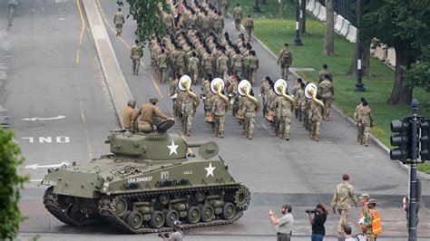 Trump military parade: Photos show commemoration of Army's 250th ...