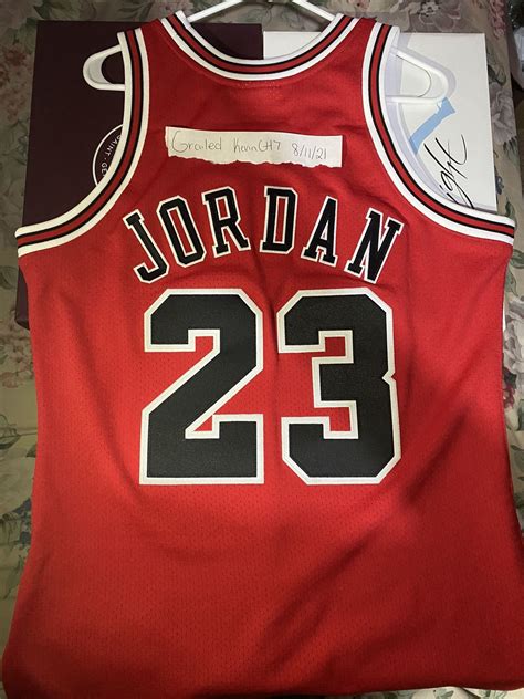 Mitchell & Ness Chicago bulls Michael Jordan 23 Jersey 1997-98 | Grailed