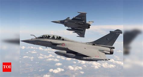 Amid row, IAF pilots get to train on Rafale fighters | India News ...