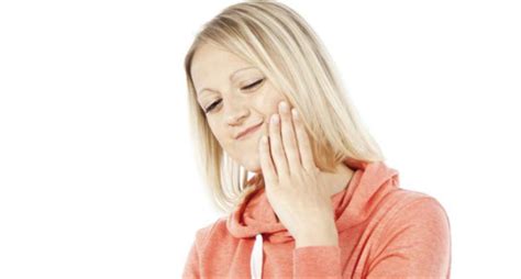 牙髓炎是怎么引起的 - 早旭经验网