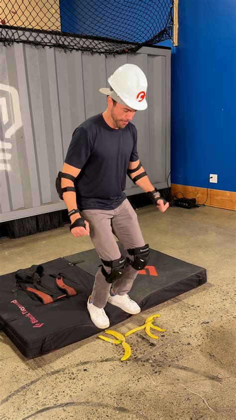 Largest Elephant Toothpaste Explosion 的图像结果