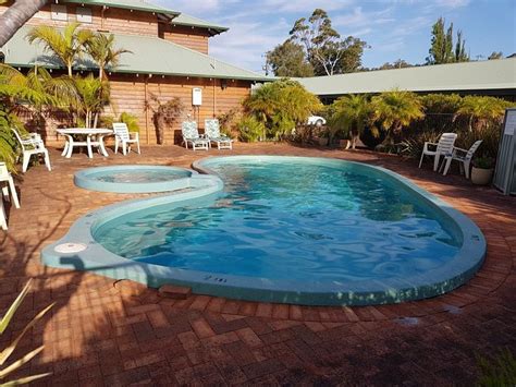 TREE TOP WALK MOTEL (Walpole) - Hotel Reviews, Photos, Rate Comparison ...