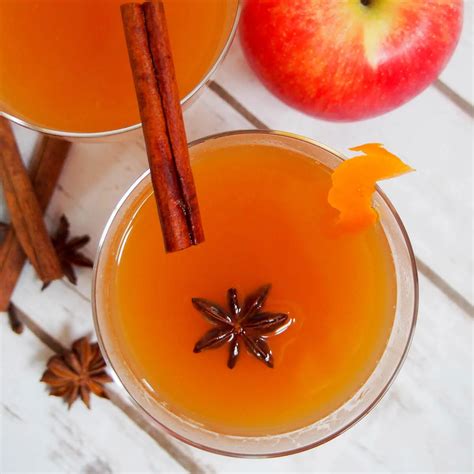 Best Warm Alcoholic Drinks - Hot Cocktails | Gastronom Cocktails