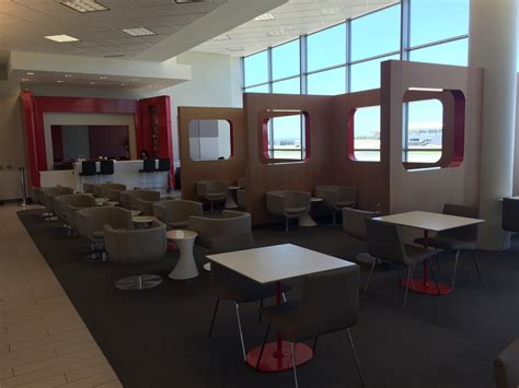 Which Priority Pass Lounge In Washington Dulles Is Best? - Live and Let ...