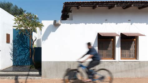 A century-old bungalow in Belgaum transformed into an architect's ...