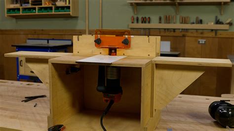 Compact Router Table 的图像结果