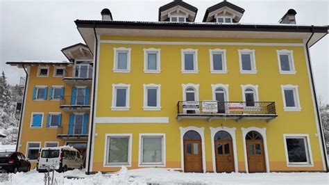 ROSTICAFFE (Lavarone) - Lodge Reviews, Photos, Rate Comparison ...