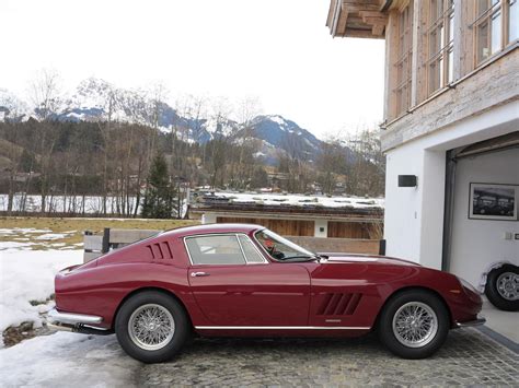 15 Shades Of Ferrari Red | ROSSOautomobili