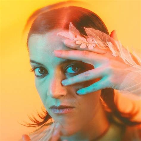 Dolphin Hyperspace, Salami Rose Joe Louis in Los Angeles, Gold-Diggers ...