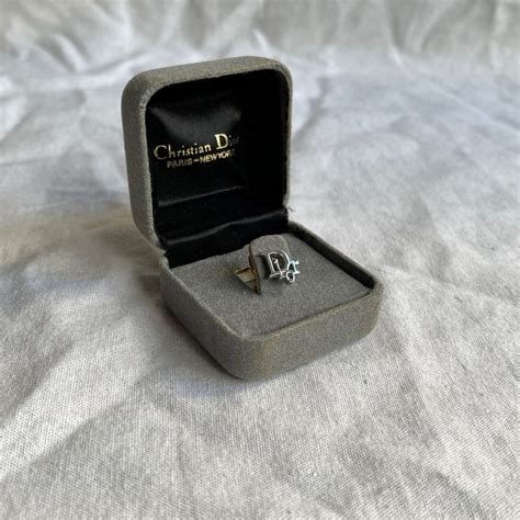 Dior 80’s “Dior logo” Silver color tuck pin — Deadstock! — | CARBOOTS
