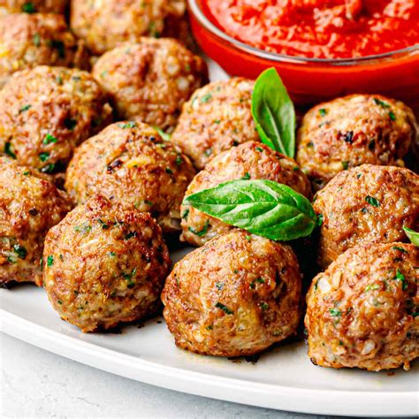 Melt-In-Your-Mouth Ground Beef Italian Meatballs (Soft and Juicy ...