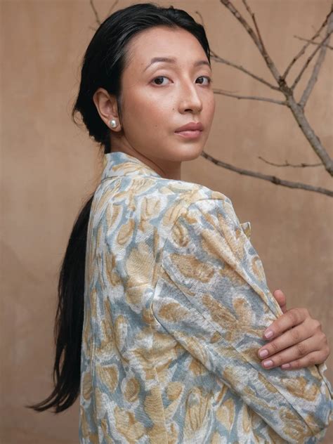 Almond Story: Handcrafted Eco-Friendly Fashion for the Modern Woman
