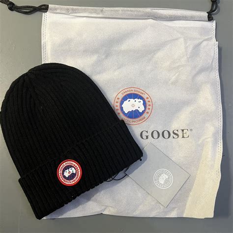 Canada goose hat - Depop