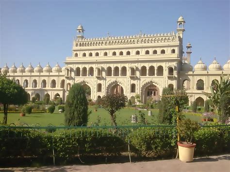 Lucknow City: Monuments In Lucknow
