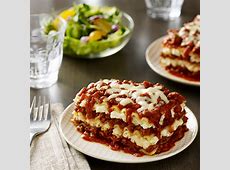 Three Cheese Beef Lasagna Recipe   RAGÚ