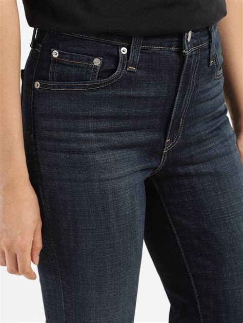 Women's 724 Blue Straight Fit High Rise Jeans – Levis India Store