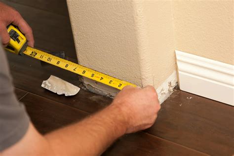 Labor Cost to Install Baseboards Per Linear Foot Guide