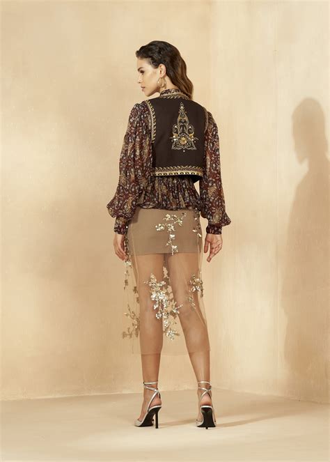 Hand Embroidered Cropped Gilet – ATSU