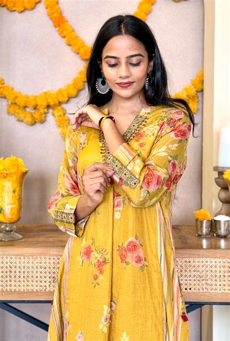 Jyoti Verma in Musrard Embroidered V Neck Kurta Set