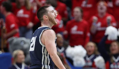 Watch: Delta Center crowd reacts to Oakland’s upset win over Kentucky ...