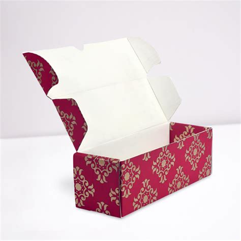 Stunning Red Damask Mailer Box - 10x5x3