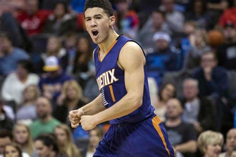 Devin Booker ties career-high 39 points, 28 in 4th quarter (Video)