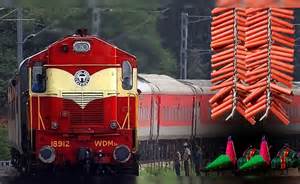 ट्रेन में पटाखे ले जा सकते हैं क्‍या? यात्रा से पहले जान लीजिए रेलवे के ...