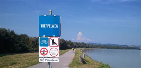 Результаты поиска изображений по запросу "treppelweg donau"
