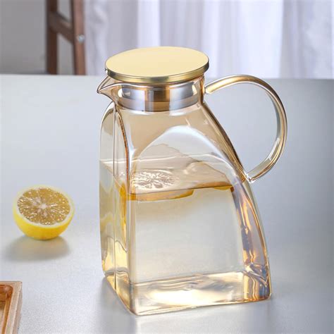 Amazon.com: Glass Pitcher With Lid and Spout, 1.8 Liter 60 oz Glass ...