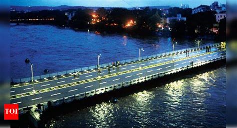 4 Pune bridges shut for first time in decade, tourists cancel I-Day ...