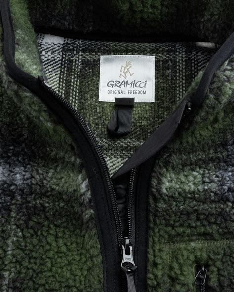 Gramicci – Shadow Plaid Sherpa Jacket Olive | Highsnobiety Shop