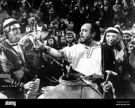 EDWARD G. ROBINSON holding the Golden Calf in THE TEN COMMANDMENTS 1956 ...
