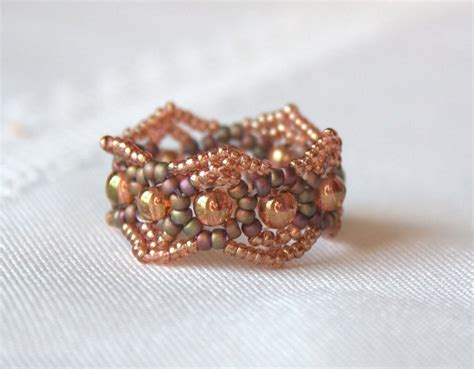 Free Fancy Beaded Ring Tutorials 的图像结果