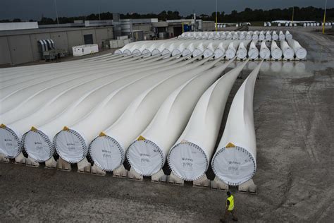 A Recycling Plan to Clear Wind Turbine Blades From Graveyards ...