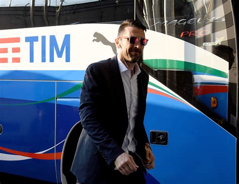 Juventus goalkeeper Gianluigi Buffon willing to postpone his retirement ...