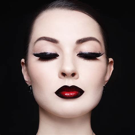 11 Iconic Y2K Makeup Looks That Are Back in Trend – Faces Canada