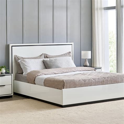 Buy Sterling Lenard King Bed with Hydraulic Storage - White from Home ...
