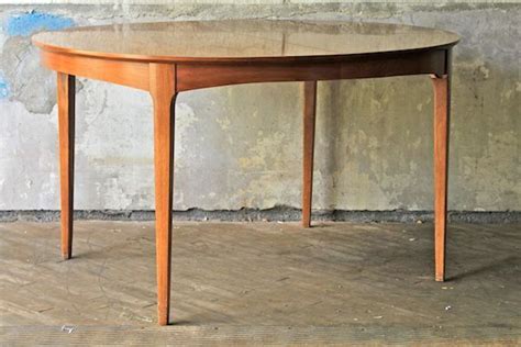 Rezultat imagine pentru Expanding Circular Table Hardware